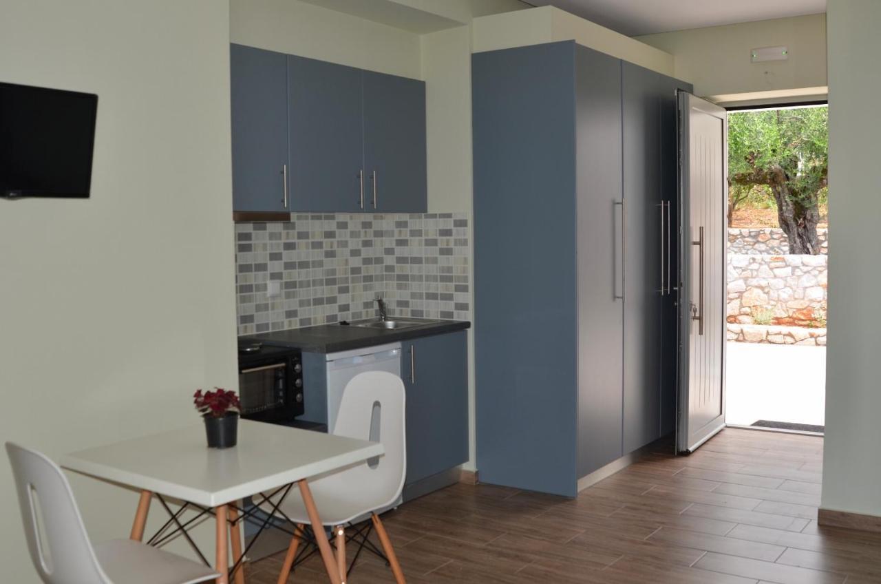 Verga'S Apartments กาลามาตา ภายนอก รูปภาพ