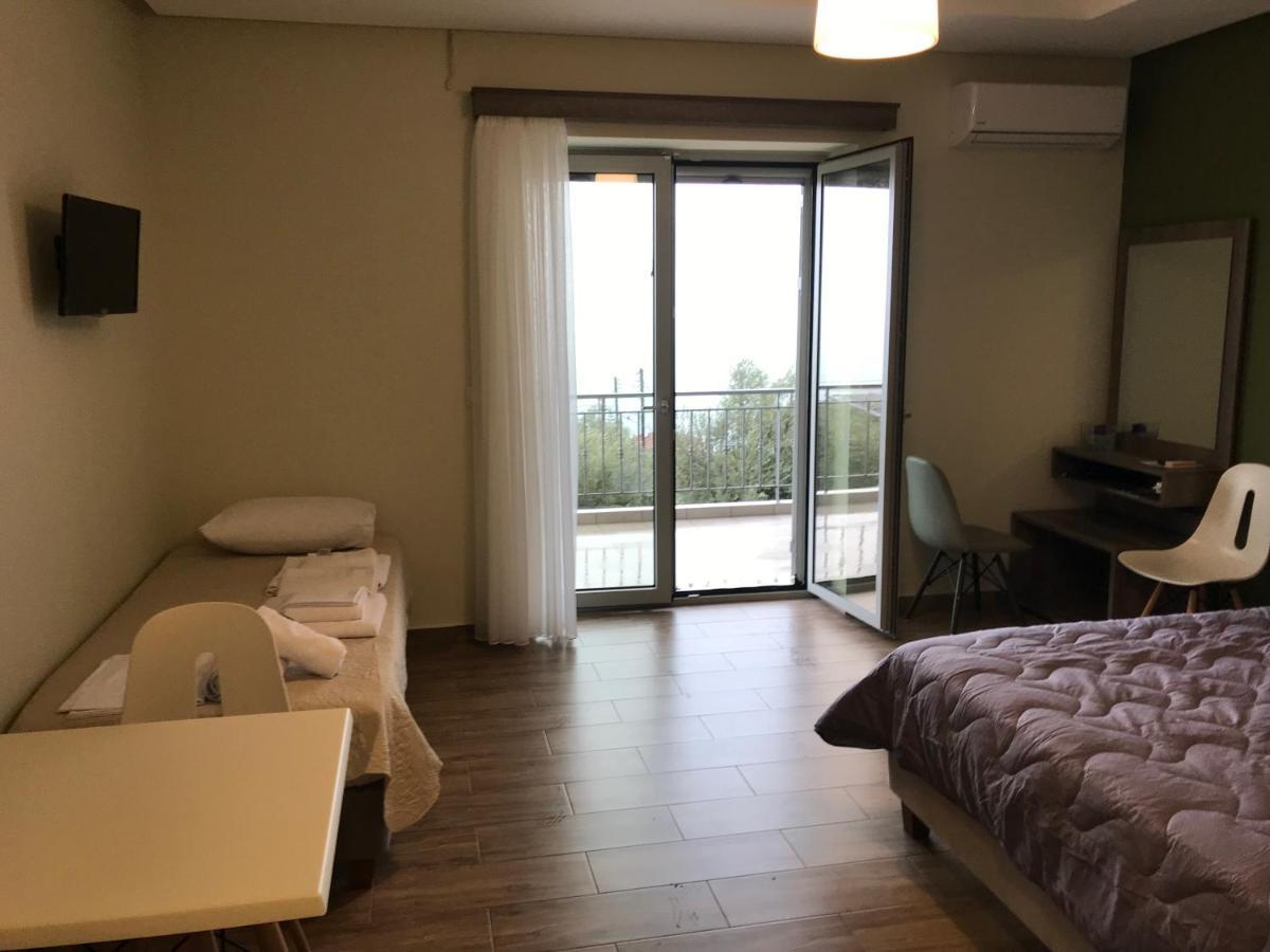 Verga'S Apartments กาลามาตา ภายนอก รูปภาพ