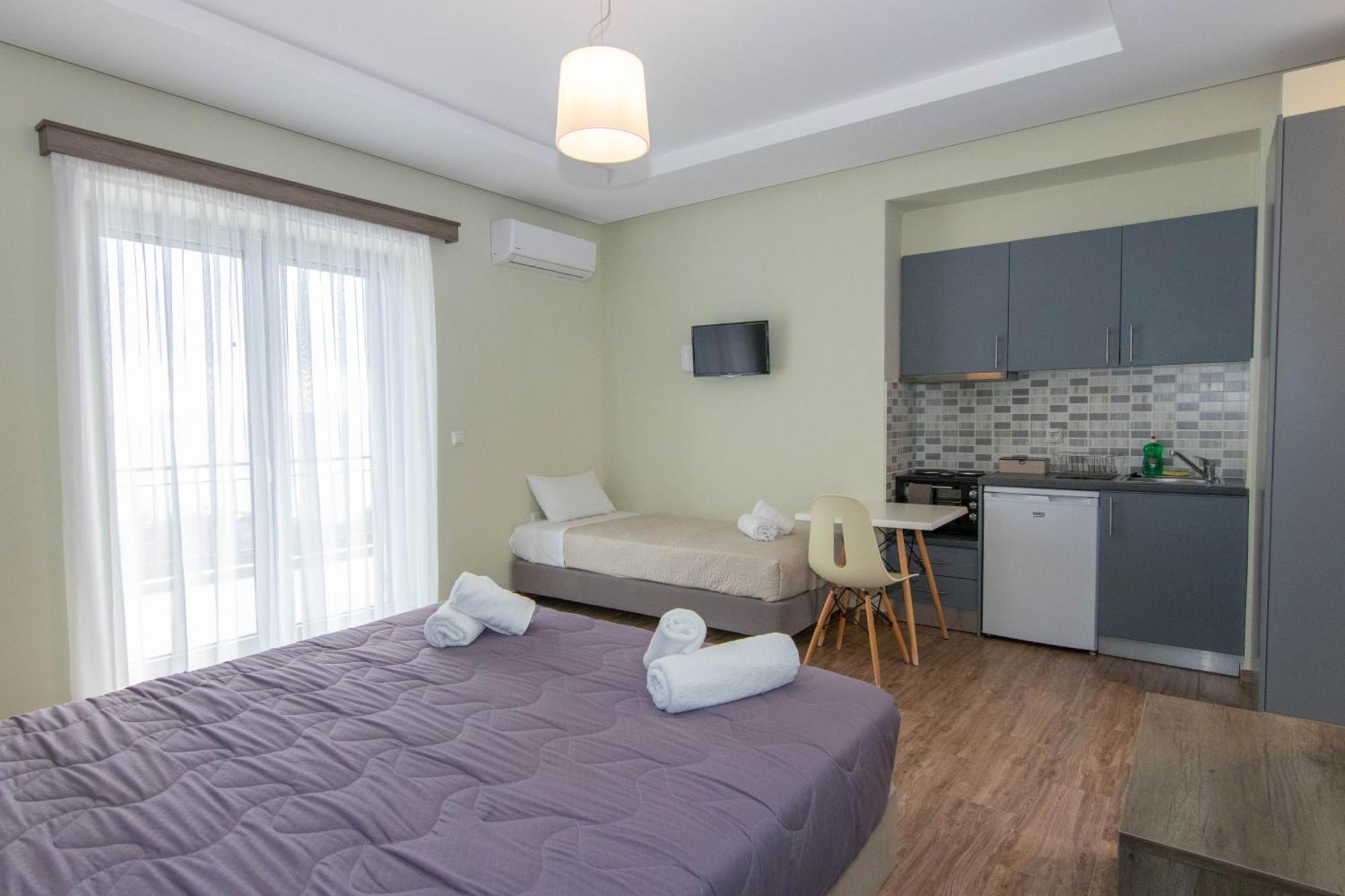 Verga'S Apartments กาลามาตา ภายนอก รูปภาพ