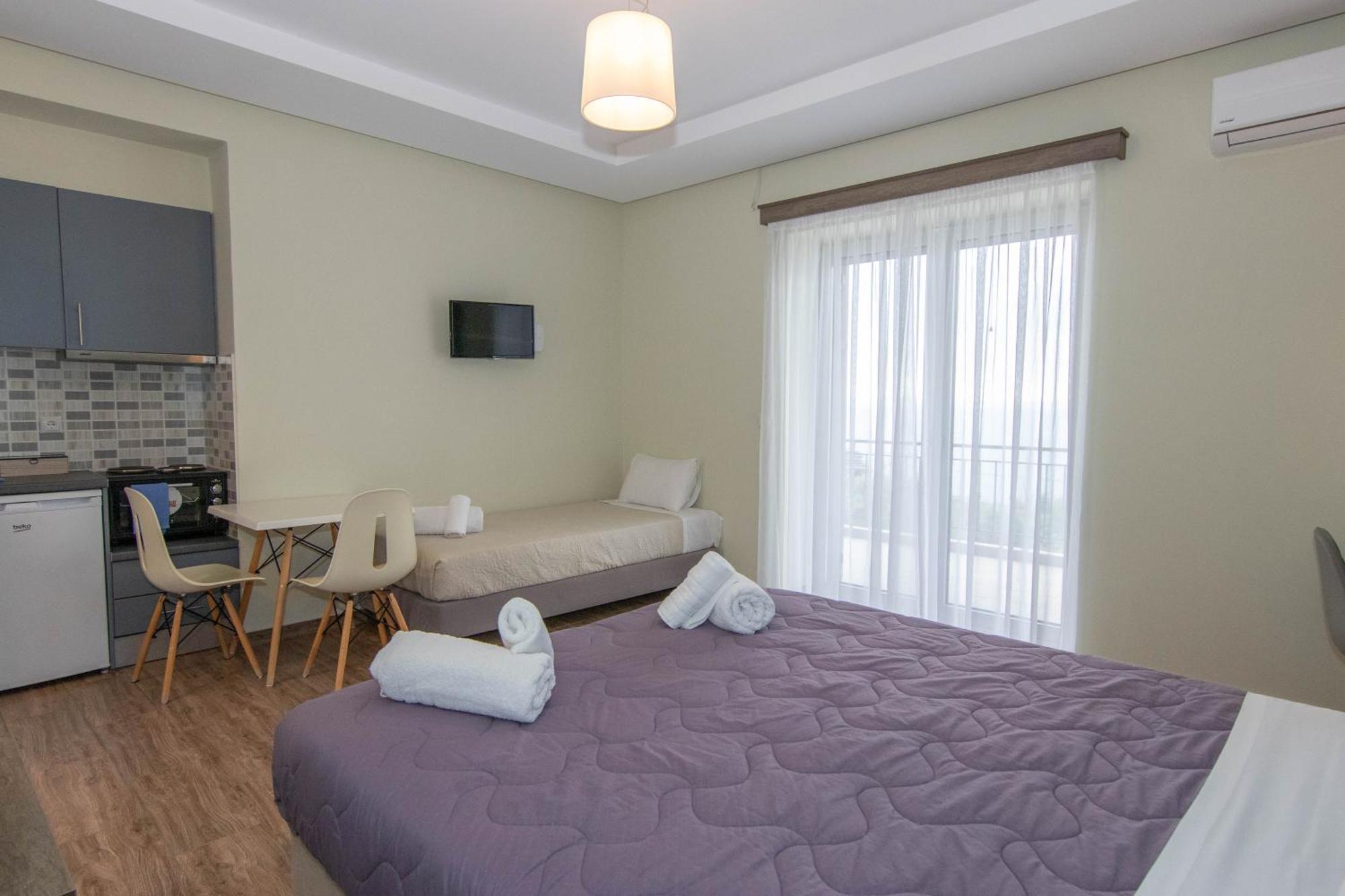 Verga'S Apartments กาลามาตา ภายนอก รูปภาพ