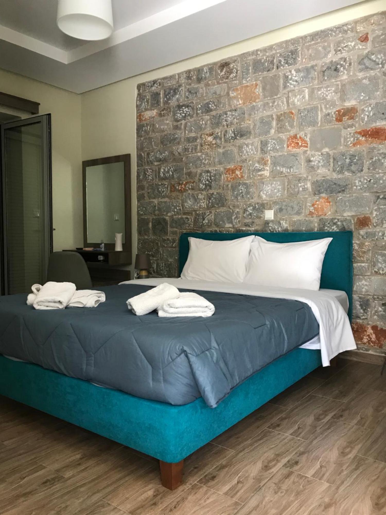 Verga'S Apartments กาลามาตา ภายนอก รูปภาพ