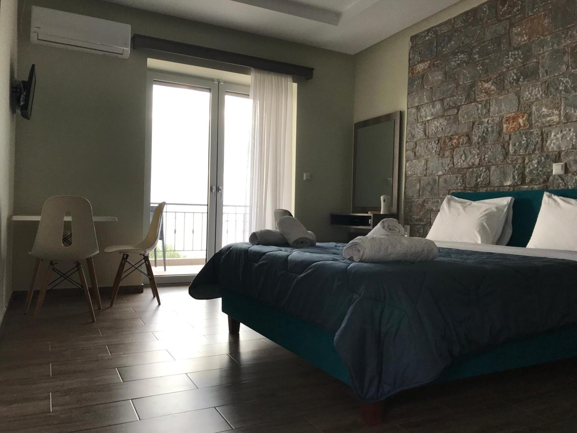 Verga'S Apartments กาลามาตา ภายนอก รูปภาพ